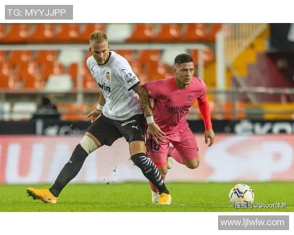 里奥竞技迎战埃瓦尔展现激情对决的精彩时刻