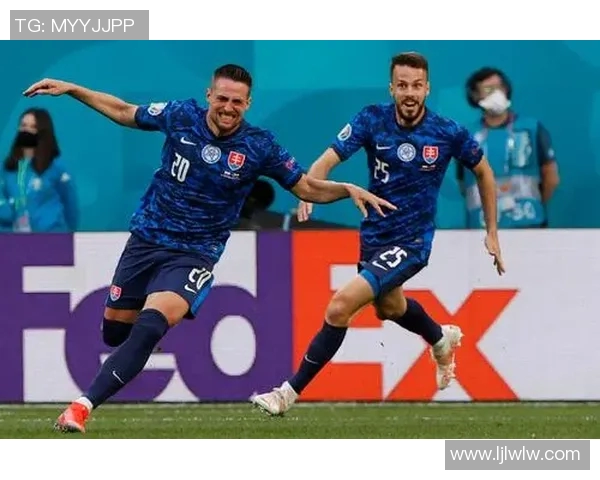 斯洛伐克与苏格兰足球赛首发阵容分析及战术解读